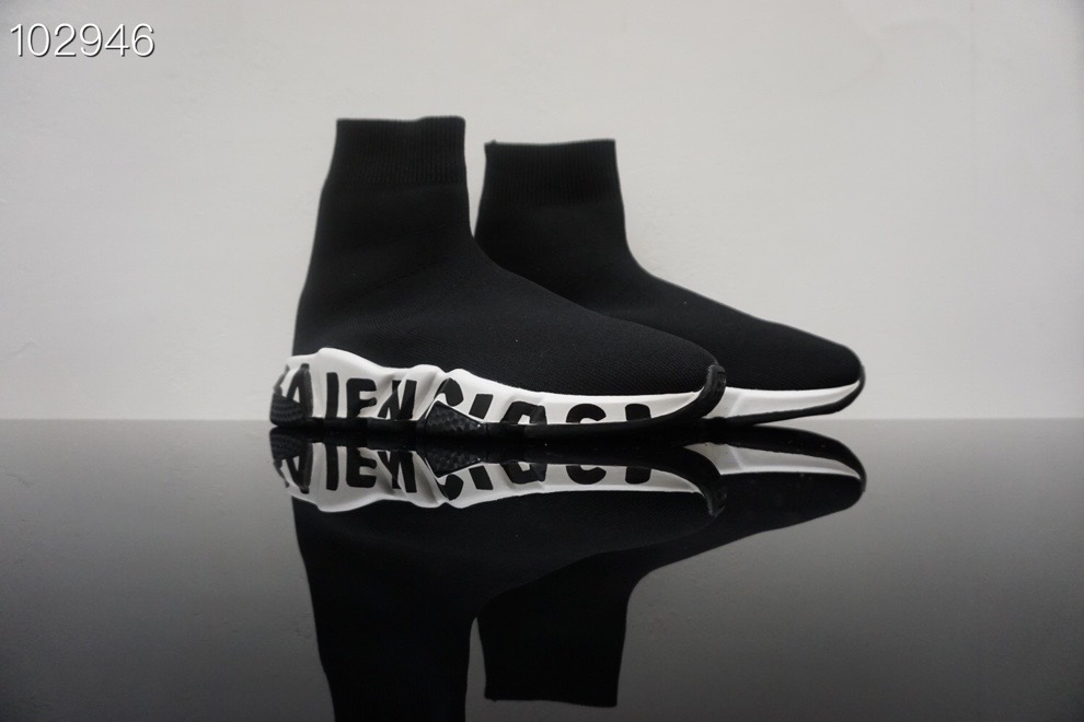 Balenciaga Speed Graffiti Sneaker in black knit, black and white graffiti printed sole unit 645334W2DB71006